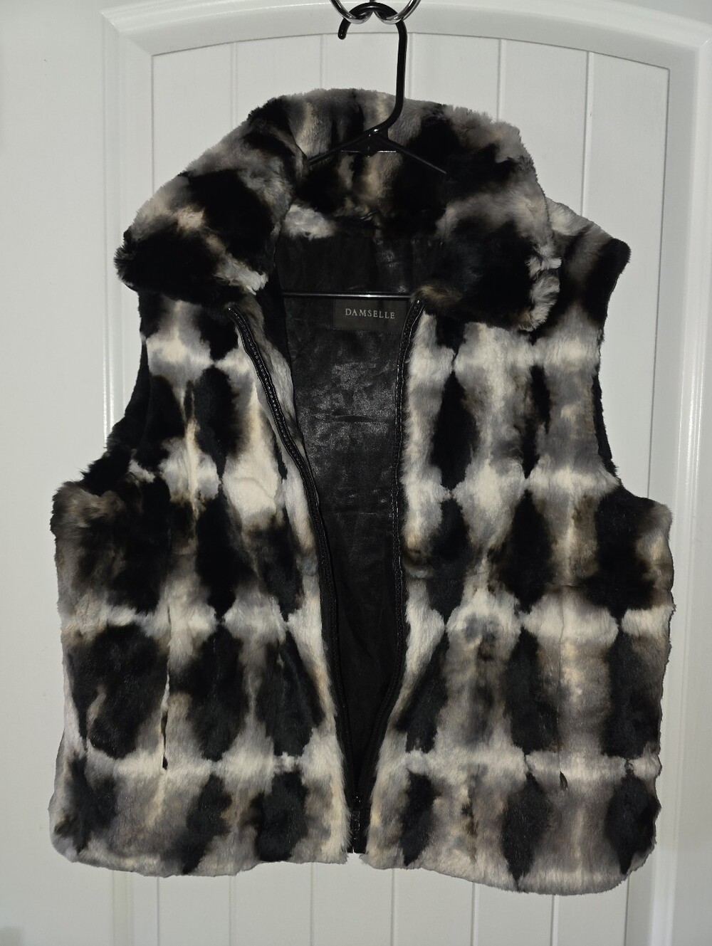 Damselle New York Faux Fur Sleeveless Vest - Black & Cream NWOT L
